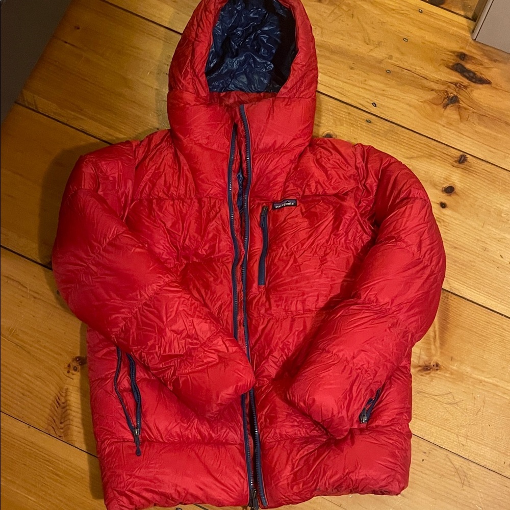 Patagonia Fitz Roy Red Hooded Down Ultra Warm Jacket